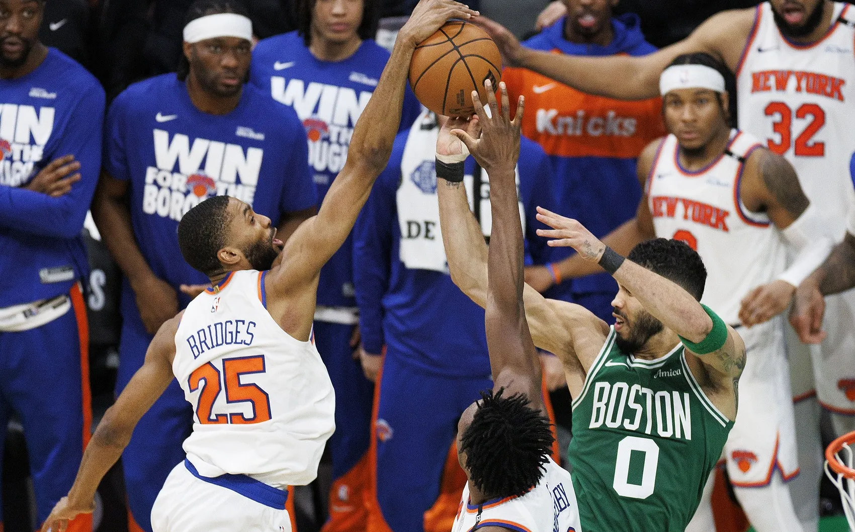 开云登录入口-比赛局势复杂首场状态出色，德国队观众沸腾！，塔图姆重返赛场上演精彩一战的简单介绍-开云登录入口